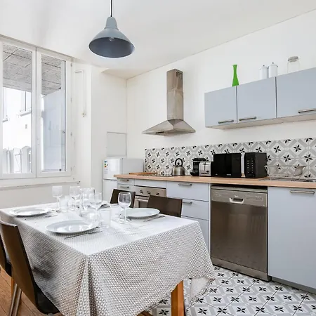 Espace Et Lumiere - T3 - Palais De Justice *